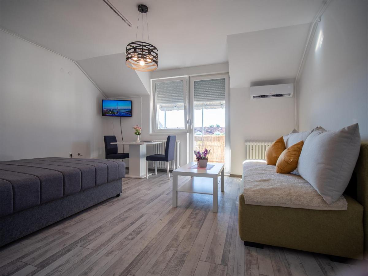 Apartman Sara Apartment Novi Sad Exterior foto
